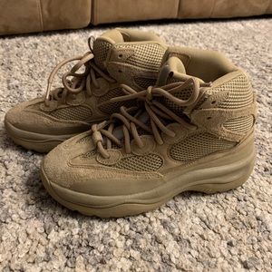 Yeezy Desert Boot Rock